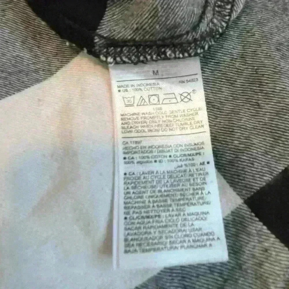 Old Navy Plaid Black & White Checked Button Up Shirt Size Medium - Picture 4 of 6